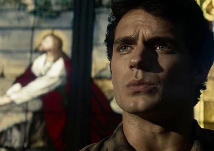 Clark Kent en la iglesia — Man of Steel (Zack Snyder)